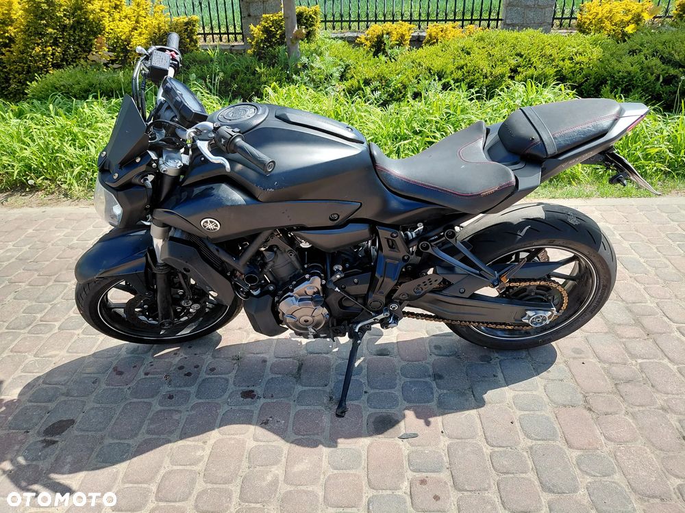 Yamaha MT - 2