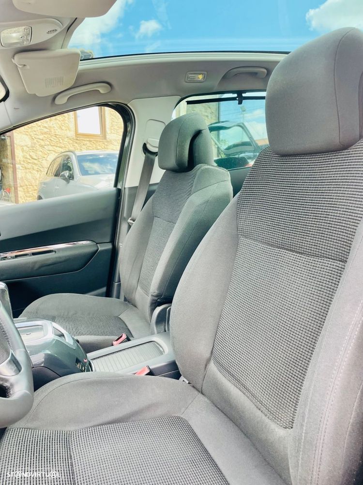 Peugeot 5008 1.6 E-HDi 7L Allure 2-Tronic - 11