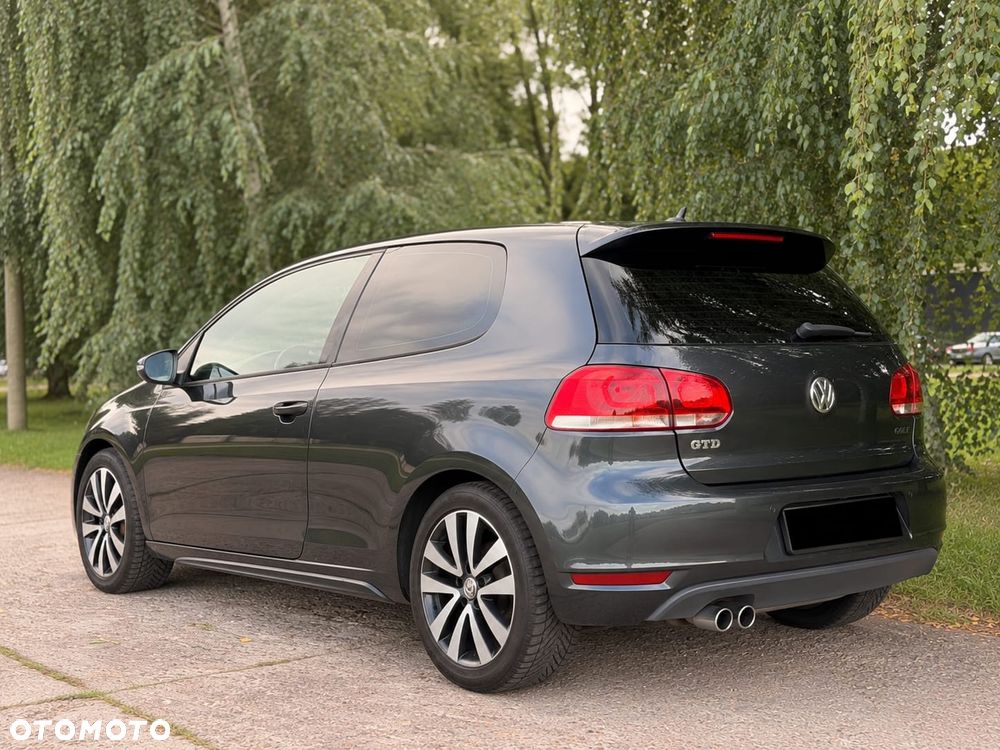 Volkswagen Golf - 3