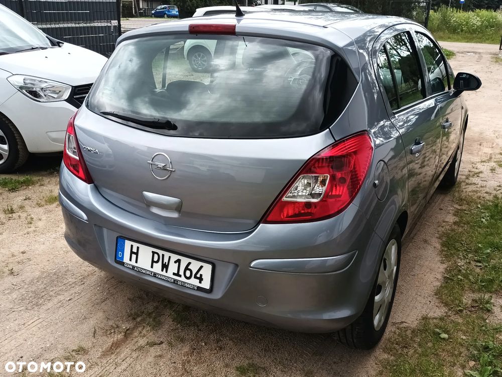 Opel Corsa 1.2 16V Essentia - 16