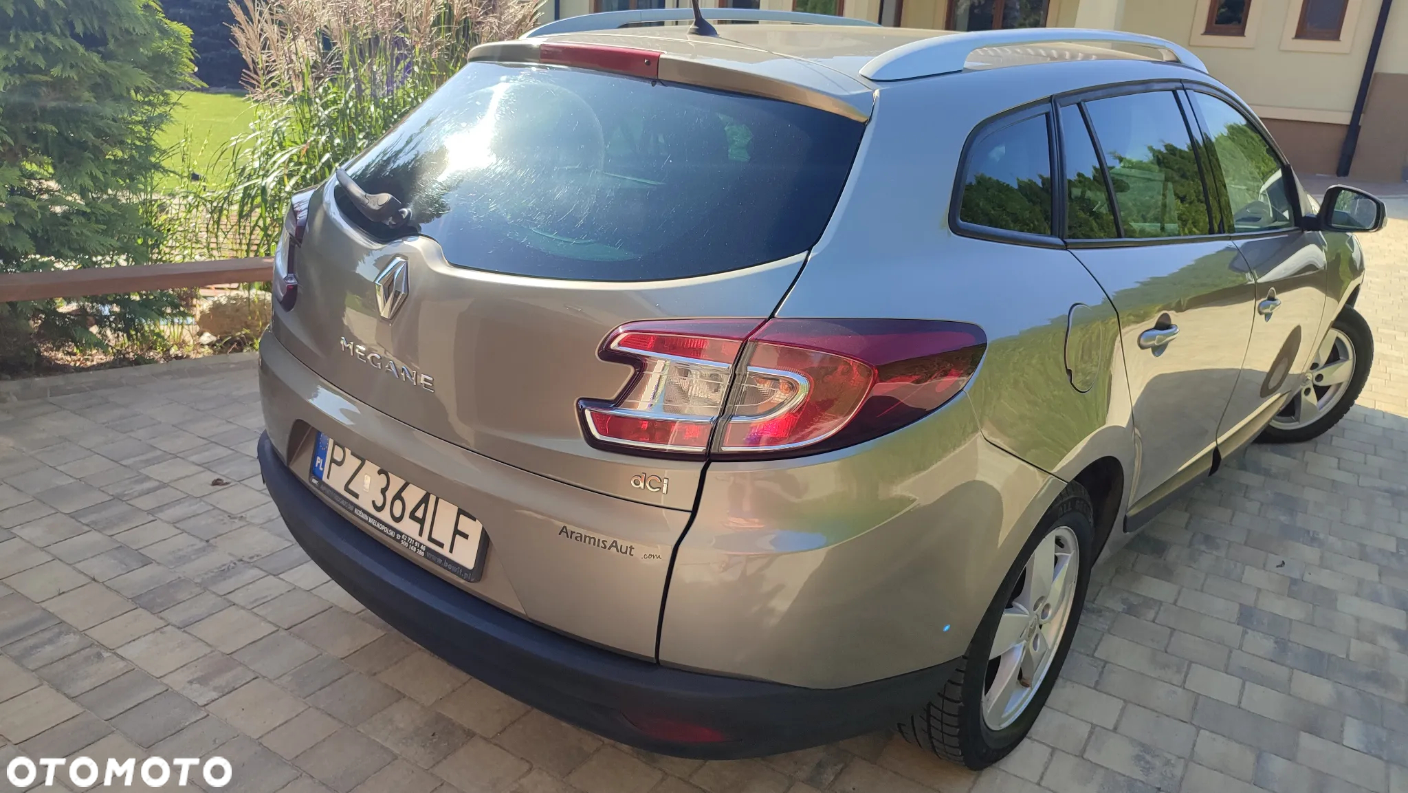 Renault Megane 1.9 dCi FAP Grandtour Exception - 4