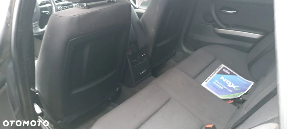 BMW Seria 3 320d - 9