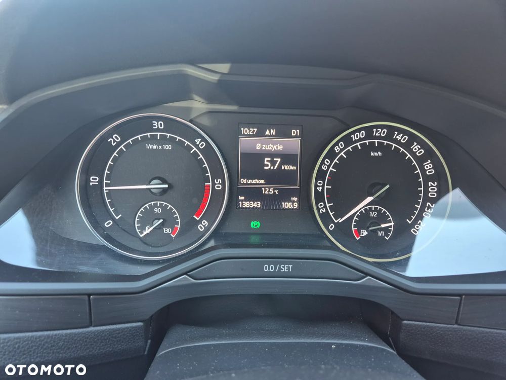 Skoda Superb 2.0 TDI Style DSG - 5