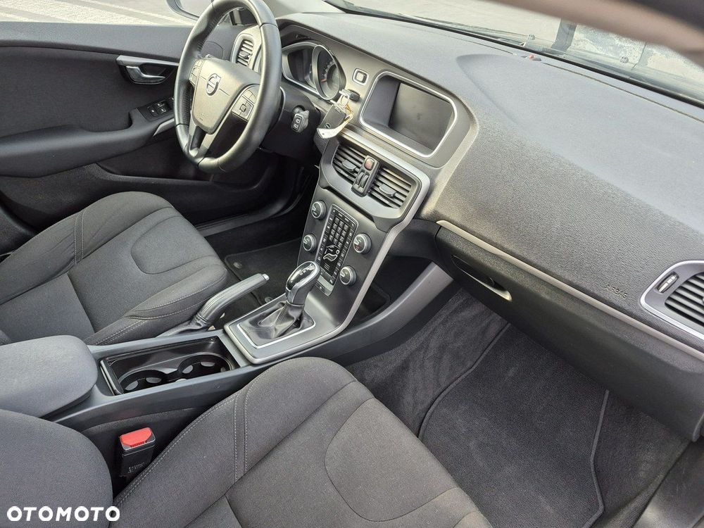 Volvo V40 - 14