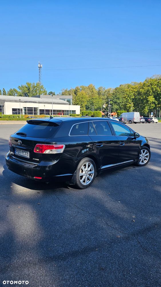 Toyota Avensis 2.2 D-4D 2010 - 4