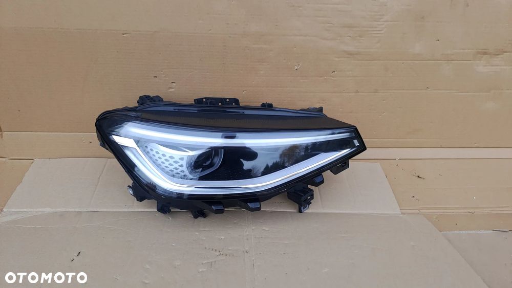 VW ID4 ID4 PRAWA LAMPA PRAWY PRZÓD 11B941036M - 1