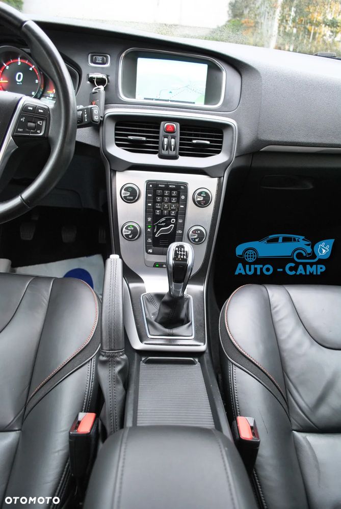 Volvo V40 D2 Ocean Race - 16