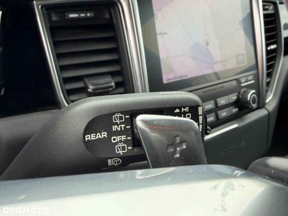 Porsche Macan - 28