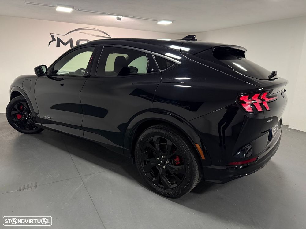 Ford Mustang Mach-E Alargada AWD - 11