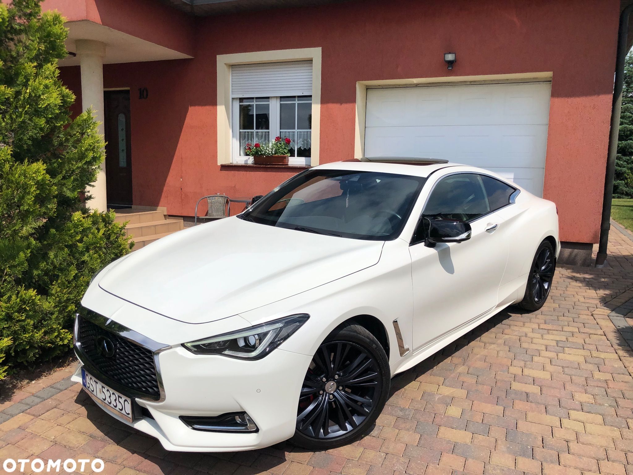 Infiniti Q60 2.0t Premium Tech - 1