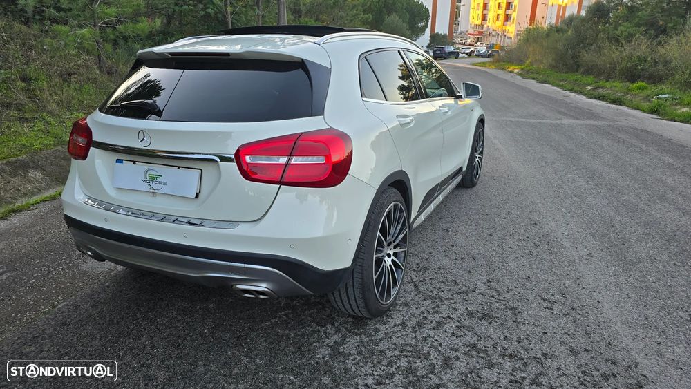 Mercedes-Benz GLA 180 - 41