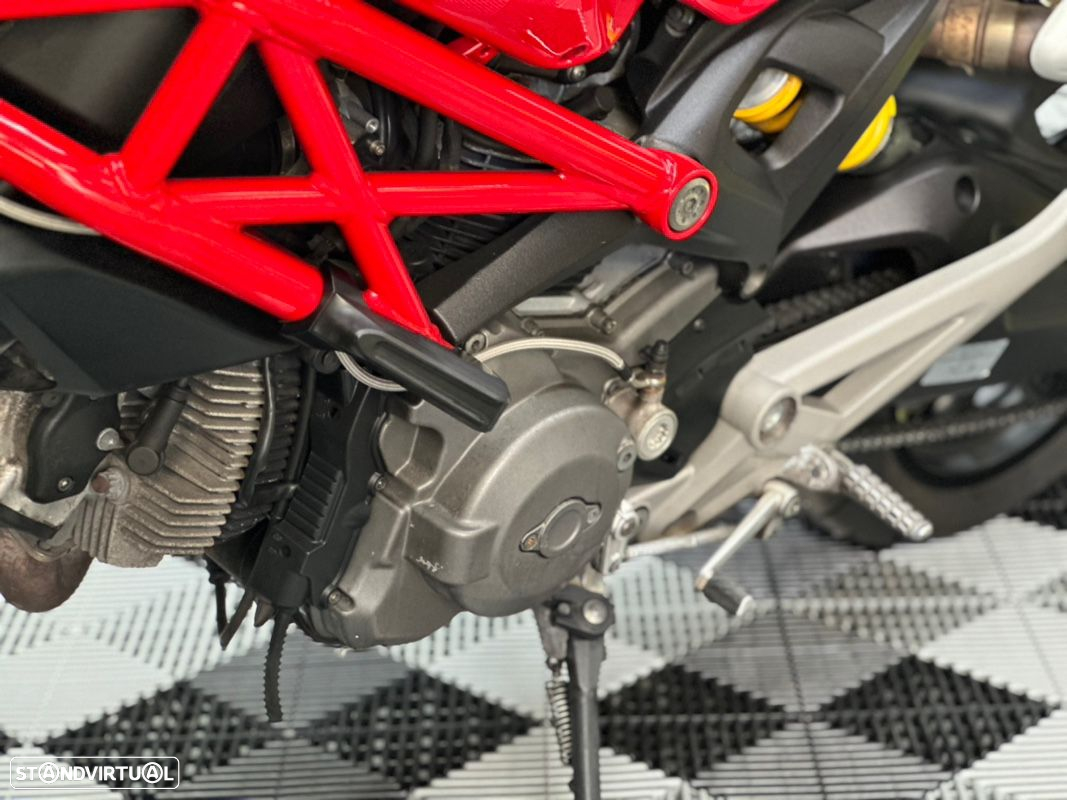 Ducati Monster 696 - 8