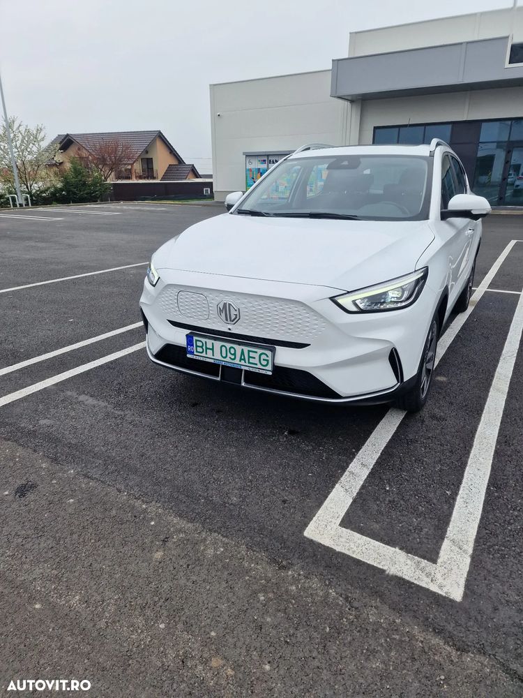 MG ZS EV Maximal Luxury - 2