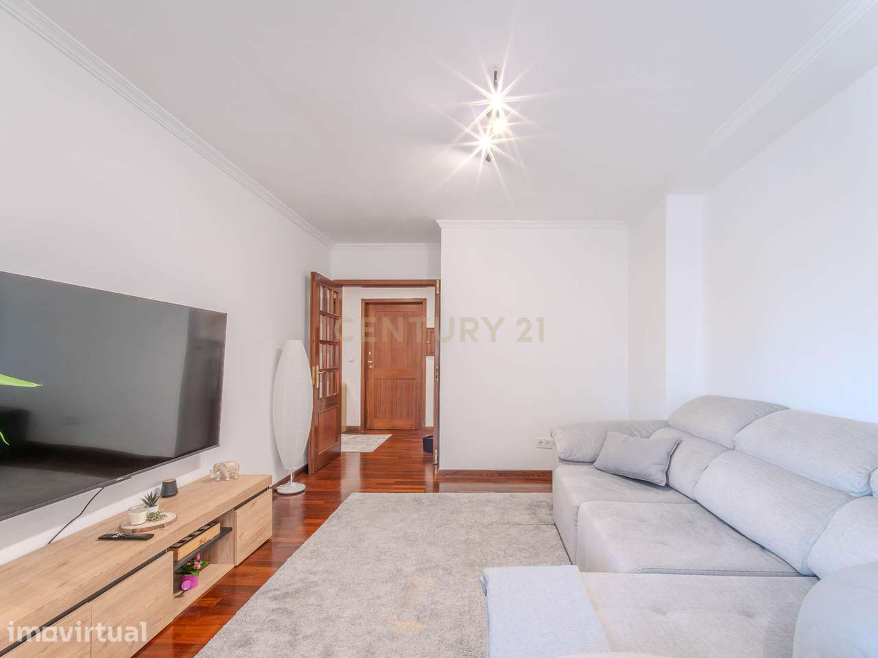APARTAMENTO T2 | RÉS-DO-CHÃO ELEVADO | REMODELADO | GARAGEM | RIO TINT - Grande imagem: 5/39