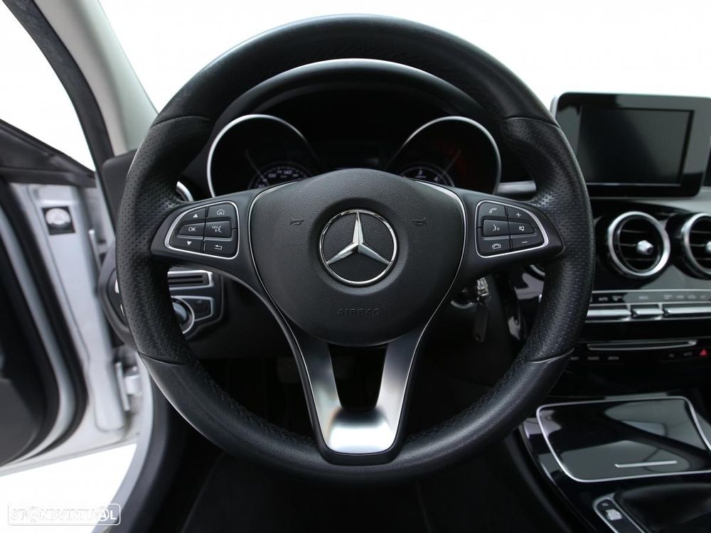 Mercedes-Benz C 200 - 18