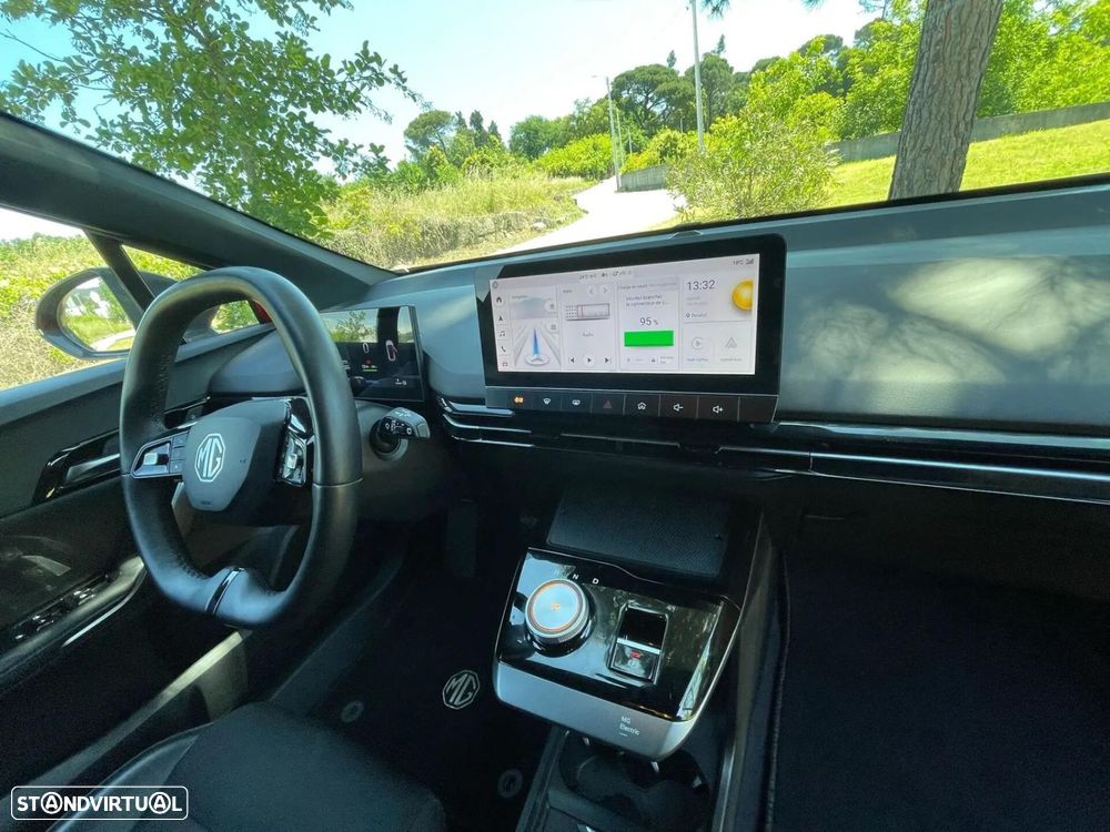 MG MG4 77 kWh Extended Range Luxury - 31