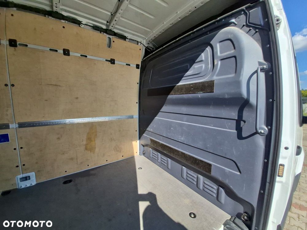 Mercedes-Benz Sprinter L4h2 - 19