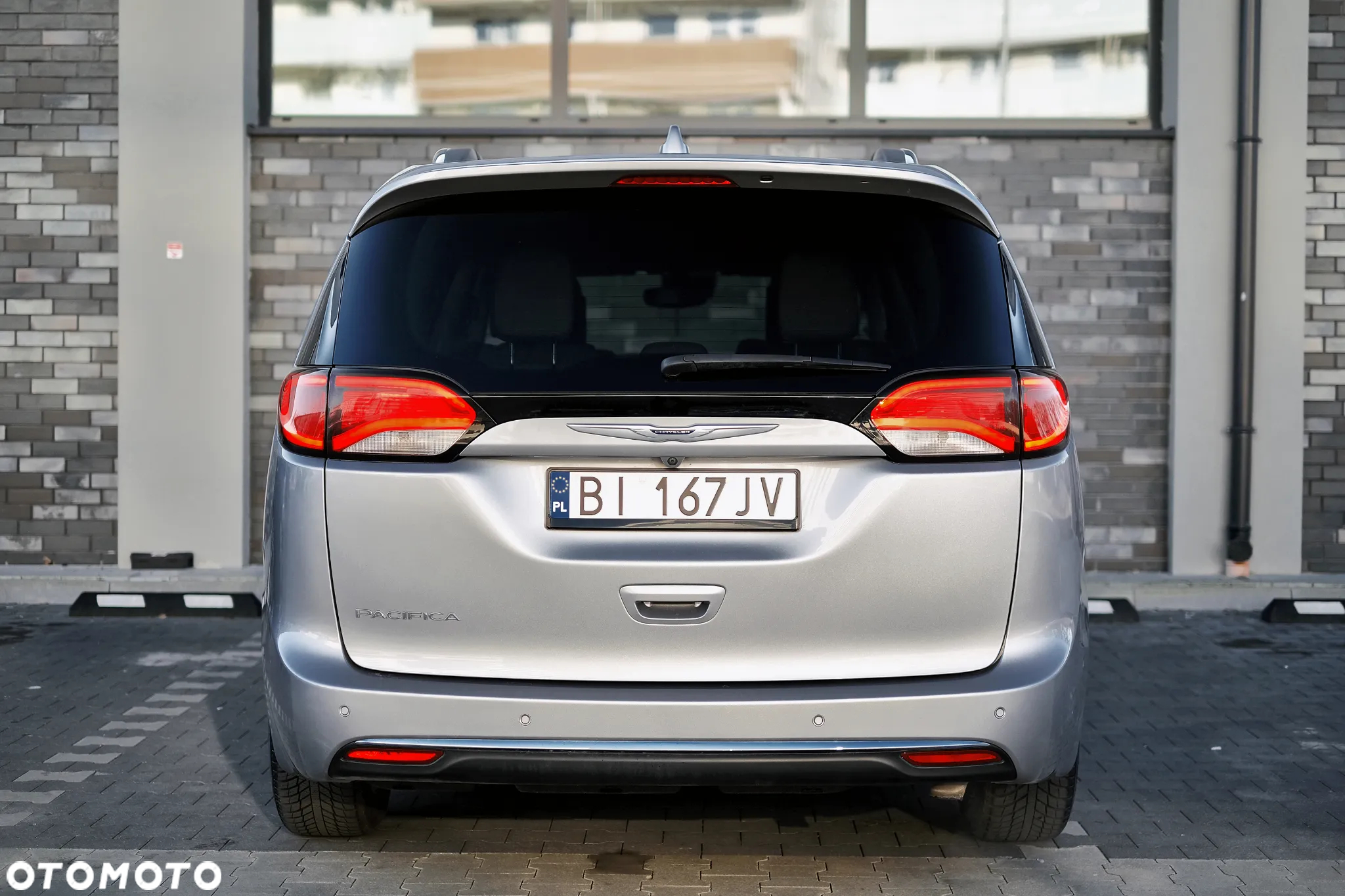 Chrysler Pacifica - 7