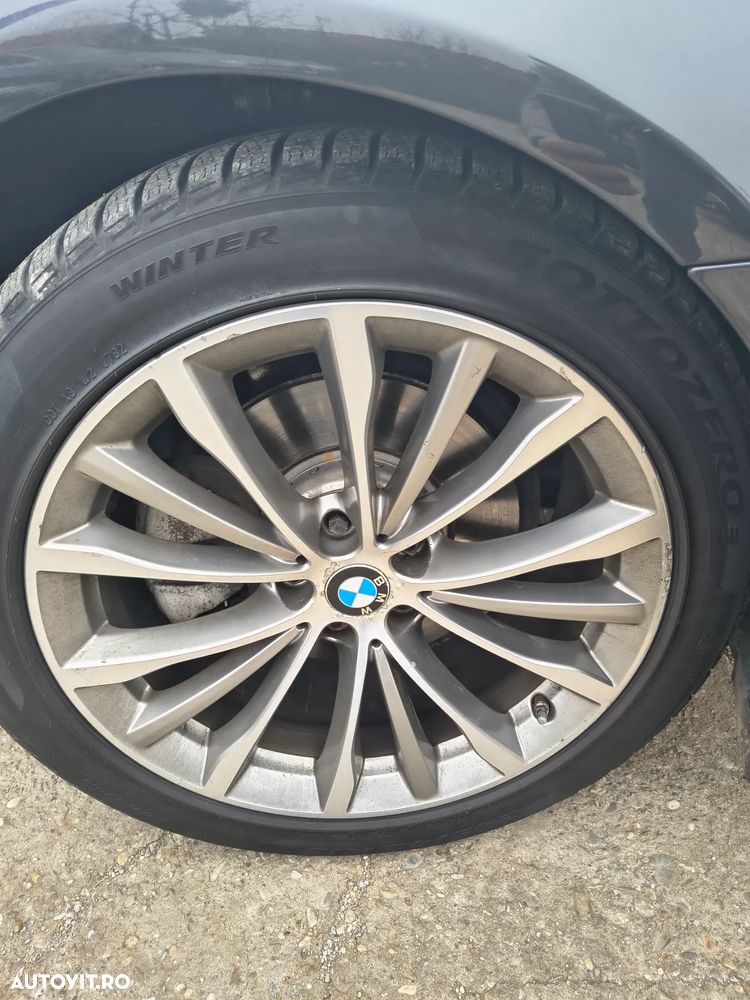 BMW Seria 5 520d xDrive AT - 12