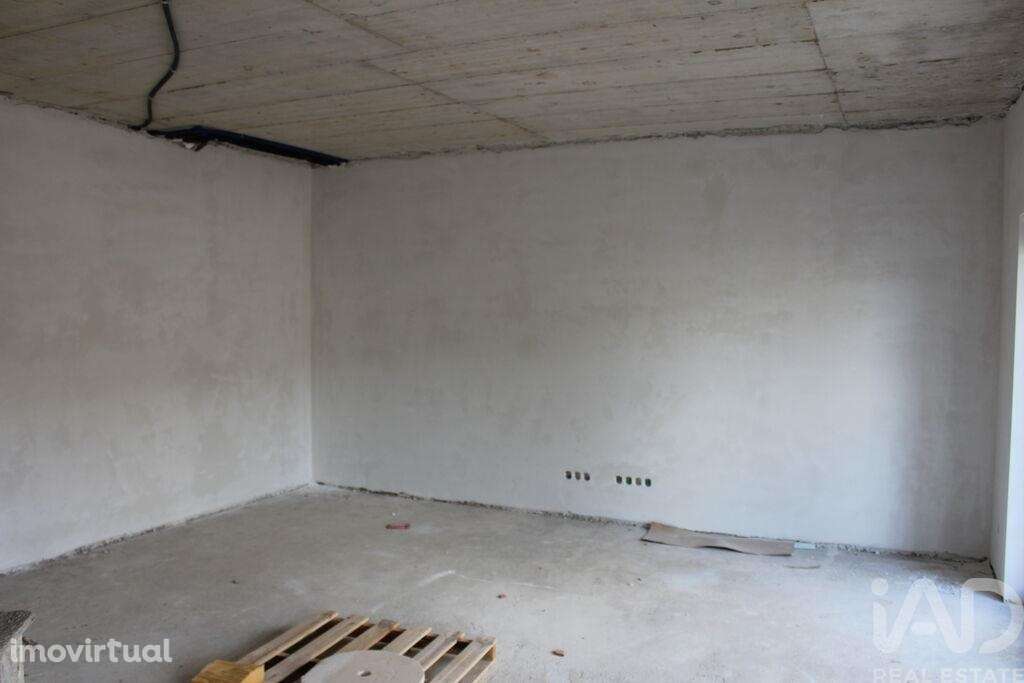 Casa / Villa T4 em Caldas da Rainha - Nossa Senhora do Pópulo, Coto e - Grande imagem: 5/7