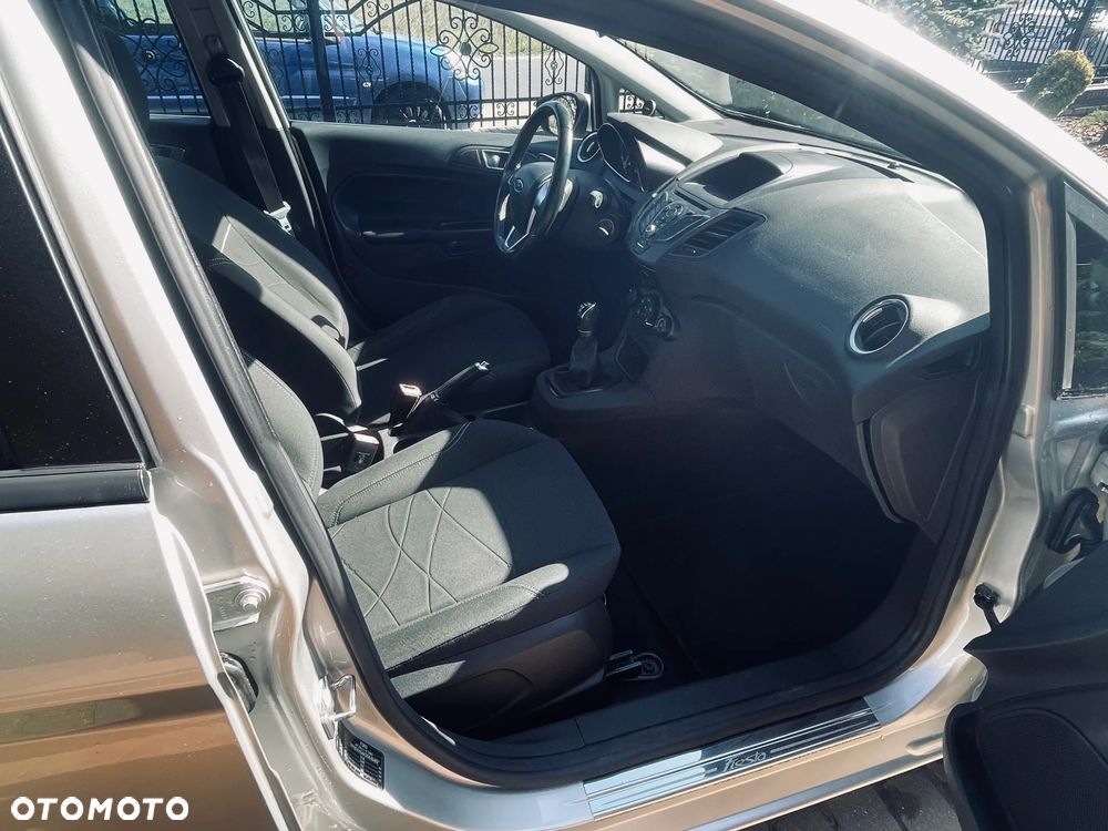 Ford Fiesta - 8