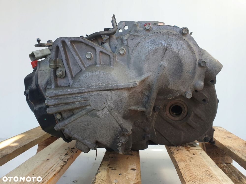 AUTOMATYCZNA SKRZYNIA BIEGÓW Volvo V70 II 2.5 T TURBO _ 55-51SN 30681171 - 6