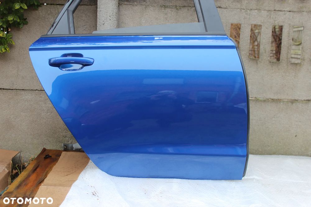 DRZWI PRZEDNIE TYLNE PRAWE AUDI A6 C7 AVANT LY5Q 2015 - 21