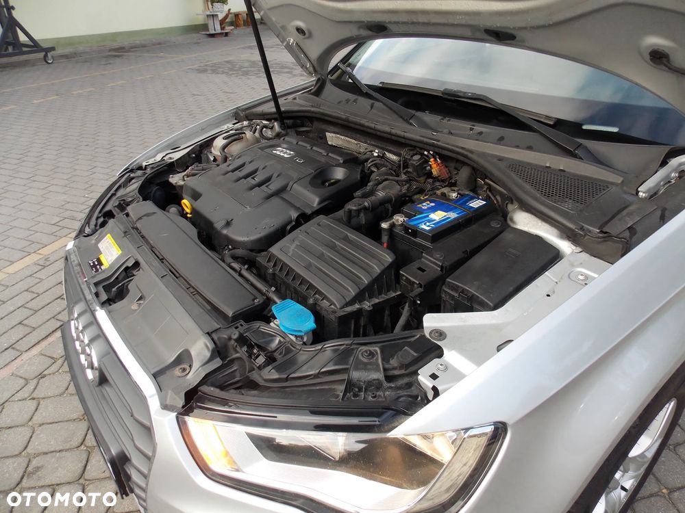 Audi A3 Sportback 1.6 TDI Attraction - 22