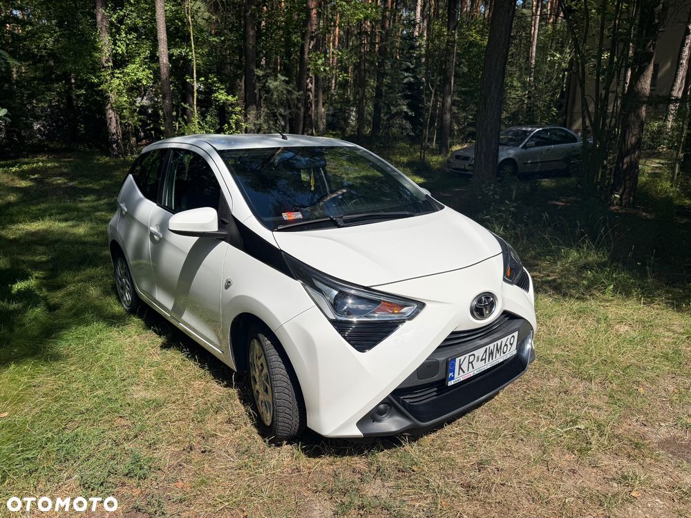 Toyota Aygo x.shift x-play connect - 1