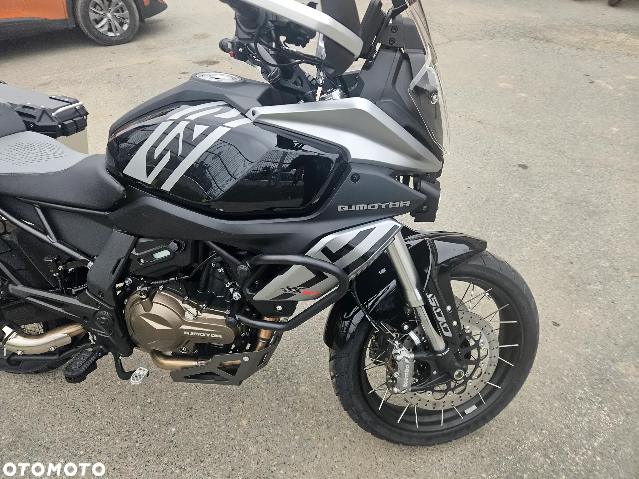 QJMOTOR SRT 600SX - 12