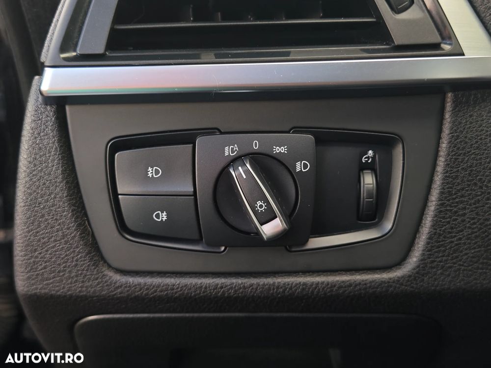 BMW Seria 3 320d Sport-Aut. Luxury Line - 25