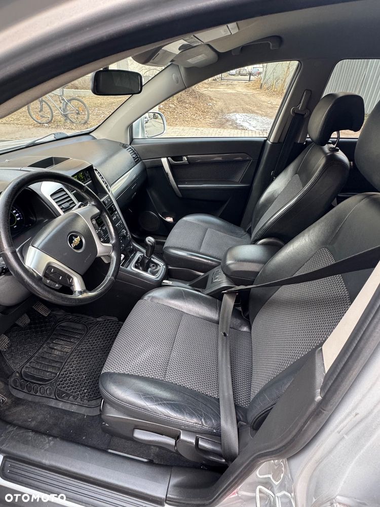 Chevrolet Captiva 2.4 LS - 9