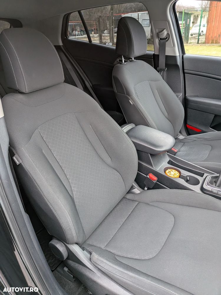 Kia Sportage 1.6 T-GDI 6MT 4x2 Urban - 17