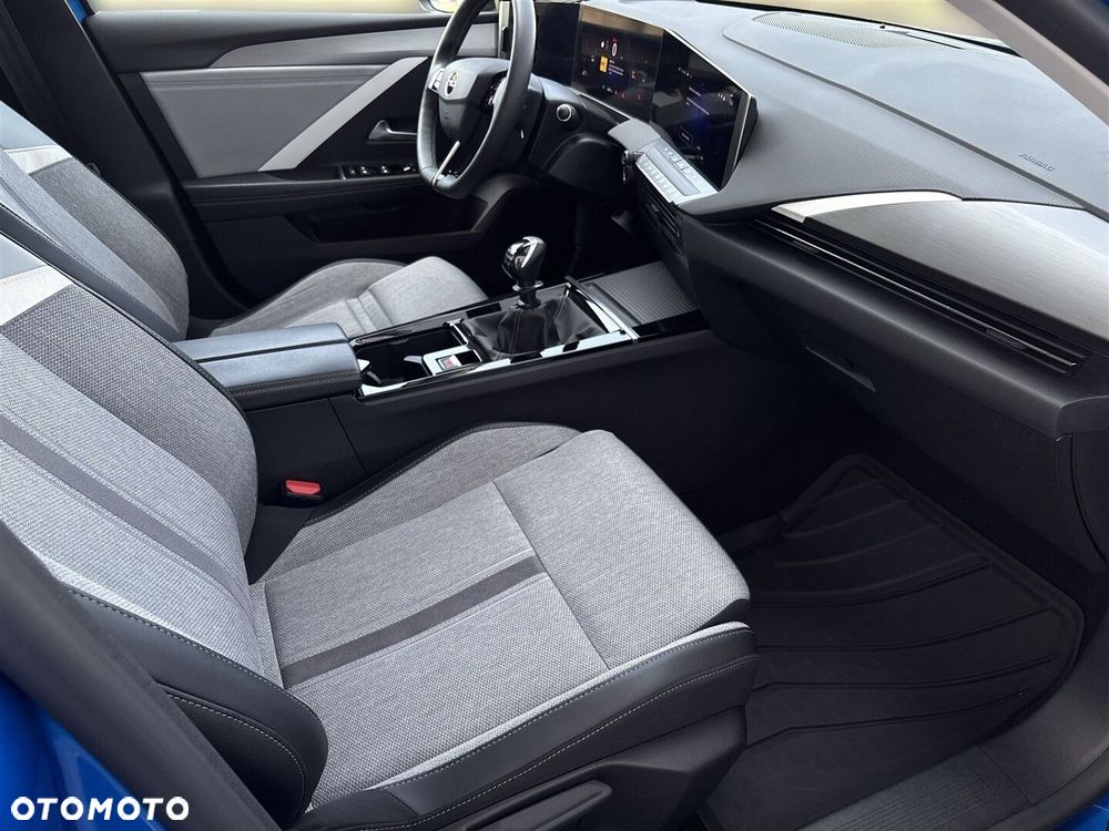 Opel Astra 1.2 T Elegance S&S - 8