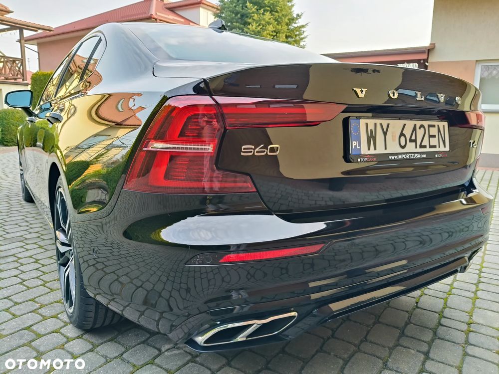 Volvo S60 T6 AWD R-Design - 4