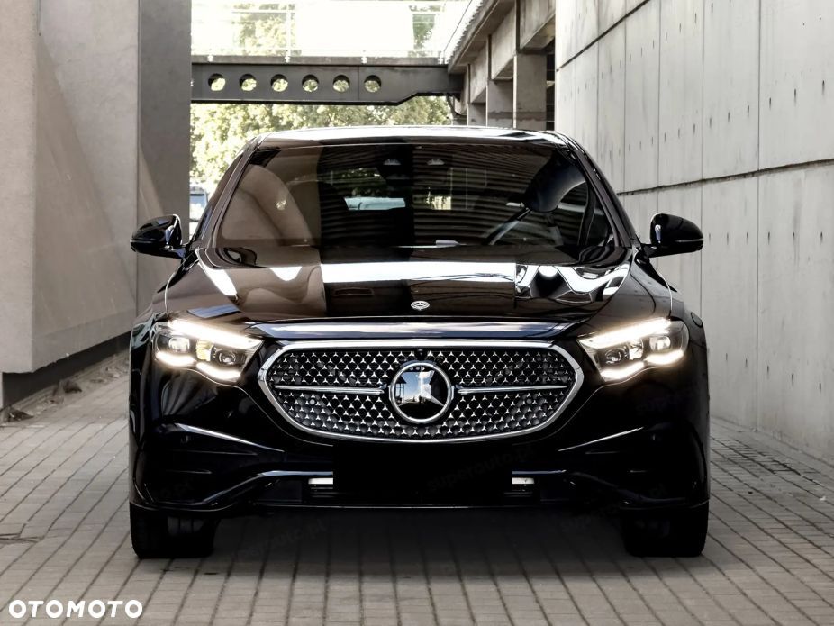 Mercedes-Benz Klasa E 220 d mHEV 4-Matic AMG 9G-Tronic - 2