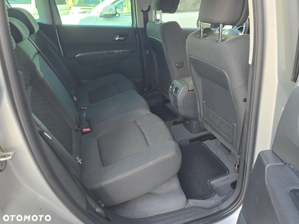 Peugeot 3008 HDi 115 Allure - 14