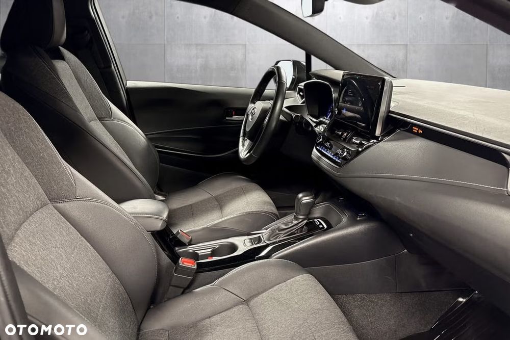 Toyota Corolla 1.8 Hybrid Active - 19