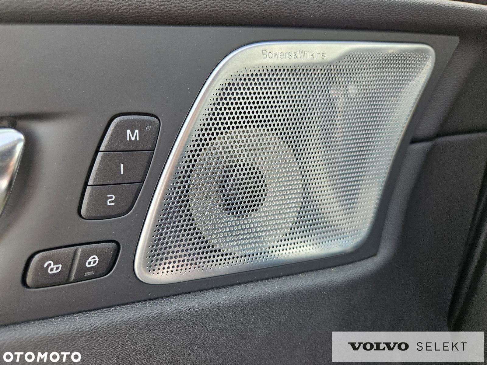 Volvo XC 60 - 30