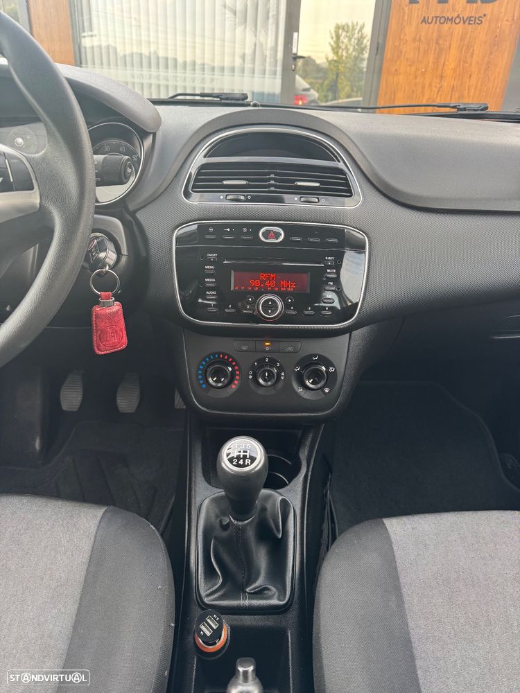 Fiat Punto 1.3 M-Jet Lounge S&S - 14