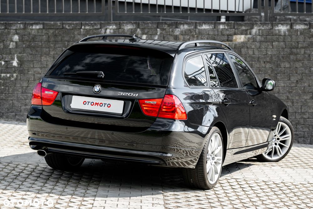 BMW Seria 3 320d xDrive DPF - 13