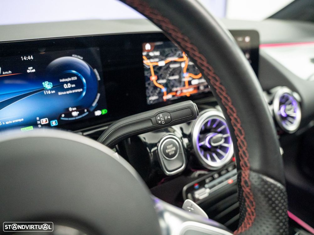 Mercedes-Benz GLA 250 e AMG Line - 26