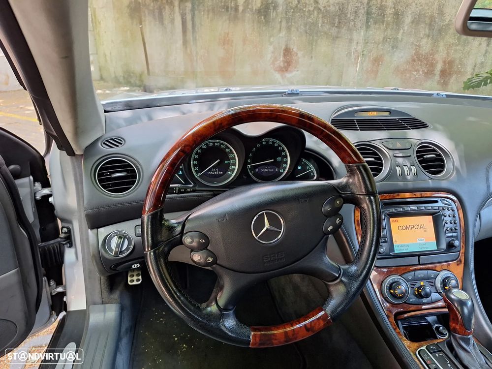 Mercedes-Benz SL 500 Standard - 26