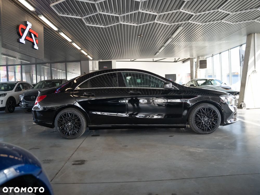 Mercedes-Benz CLA 250 Sport 7G-DCT - 4