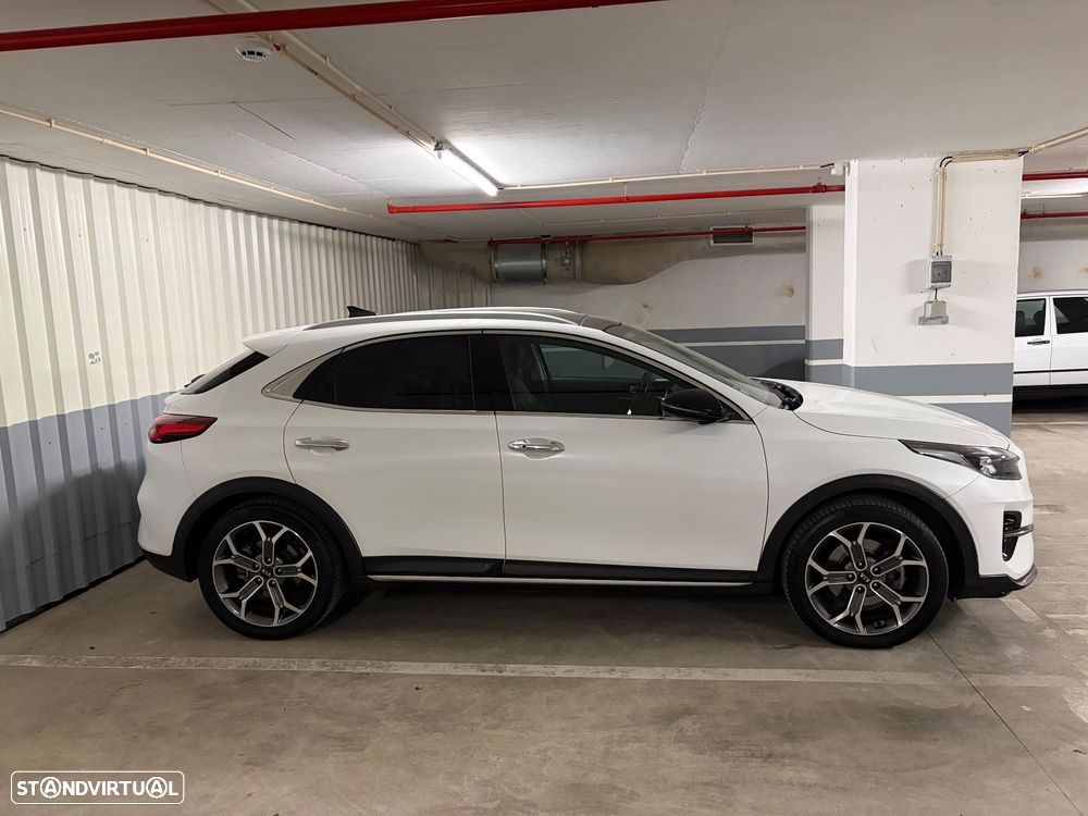 Kia XCeed 1.0 T-GDI Tech+SRF - 4