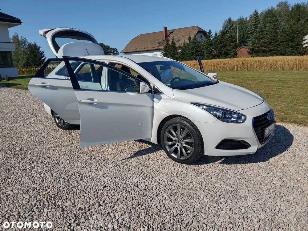 Hyundai i40 1.6 GDI Comfort + - 19