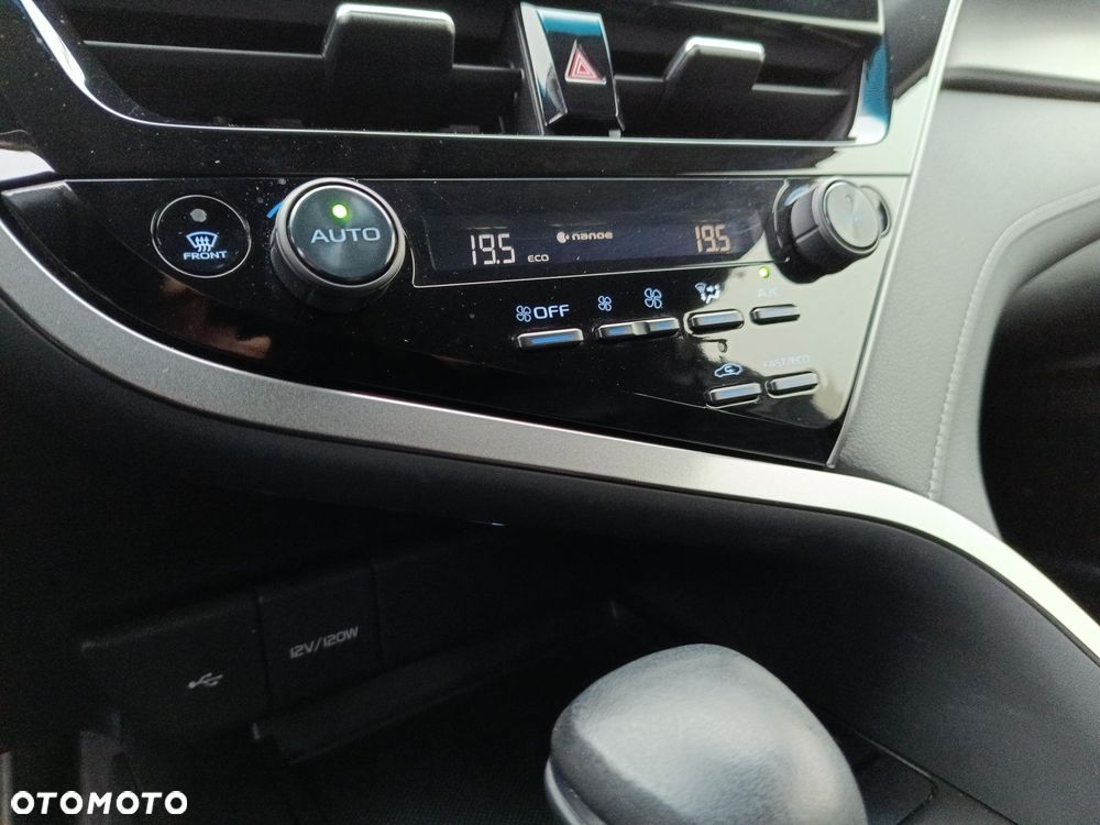 Toyota Camry 2.5 Hybrid Prestige CVT - 18