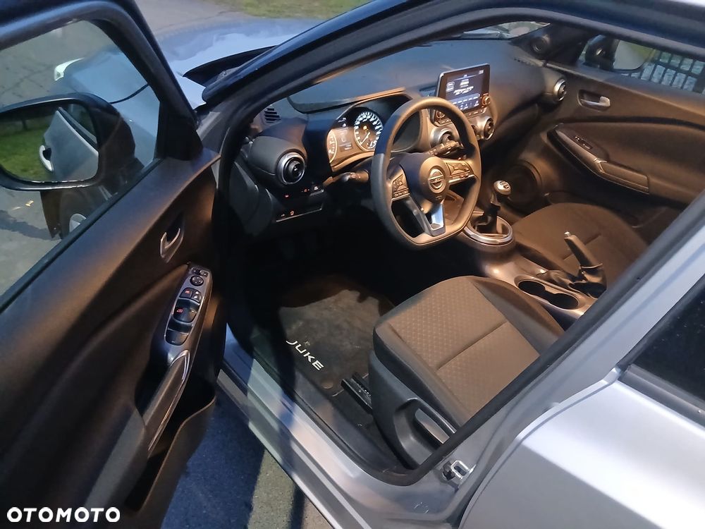 Nissan Juke 1.0 DIG-T N-Connecta - 17