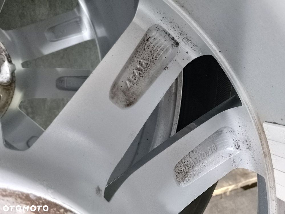 FELGI ALUMINIOWE KOMPLET 17 Z OPONAMI NISSAN QASHQAI ( 06-12 ) 4EA1A - 4