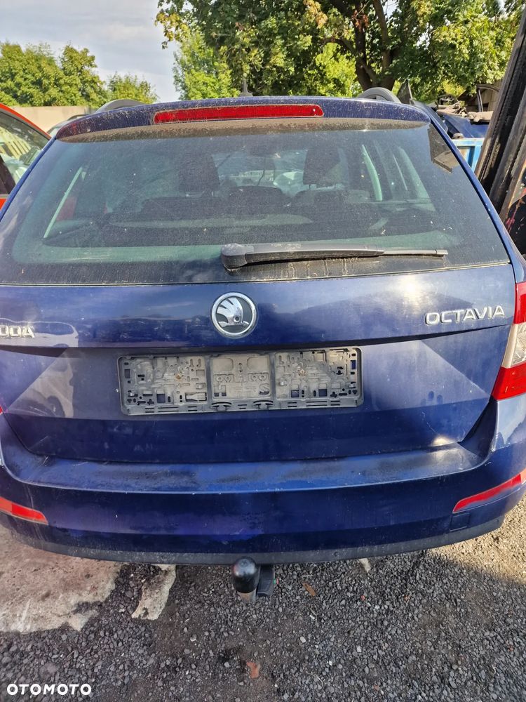 Klapa  tył skoda  octavia  III  kombi  kolorze  LF5A - 3